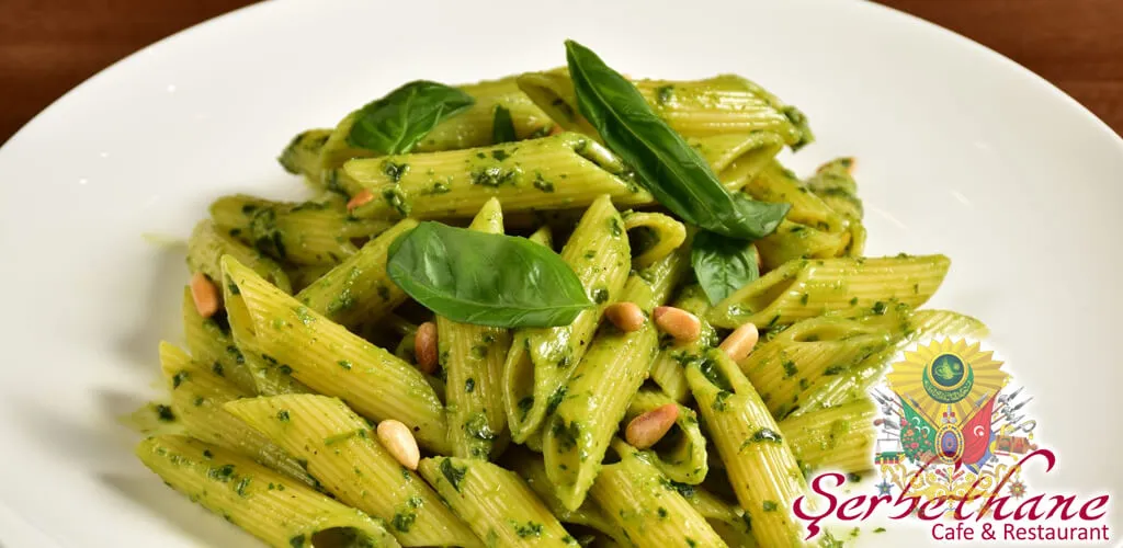 Avrupa Yakası Pesto Soslu